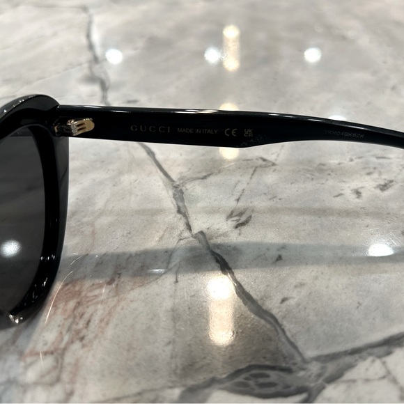 Authentic GUCCI Cat-Eye Sunglasses🖤 - Picture 7 of 12